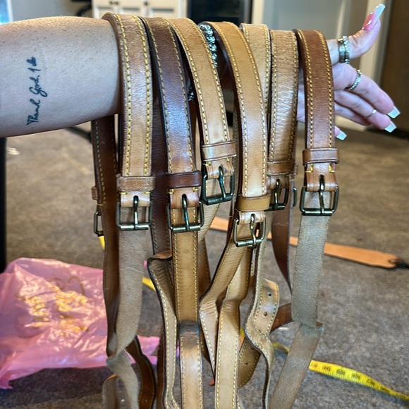 7 authentic Noe Adjustable straps & 8 Drawstrings - Picture 4 of 6
